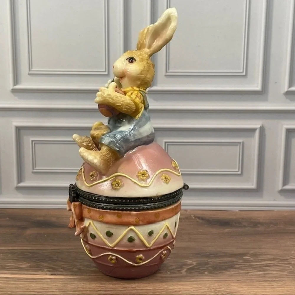 Vintage Easter Bunny Egg Hinged Trinket Box Figurine Hand Painted Decorative